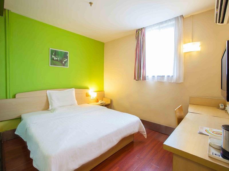 7 Days Inn Ухань Экстерьер фото